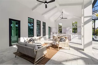 10 Caribbean Rd, Naples, FL 34108 - Photo 16