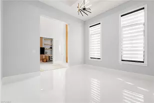 10 Caribbean Rd, Naples, FL 34108 - Photo 32