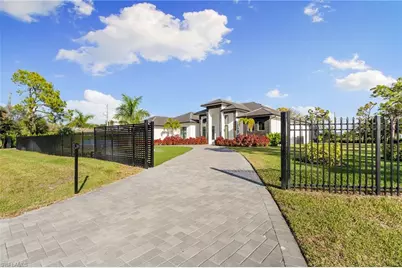 10 Caribbean Rd, Naples, FL 34108 - Photo 44