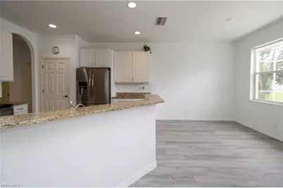3927 Aurora Ct, Naples, FL 34116 - Photo 8