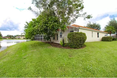 3927 Aurora Ct, Naples, FL 34116 - Photo 32