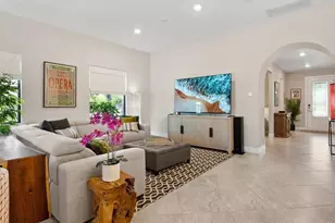 7225 Wilton Dr, Naples, FL 34109 - Photo 4