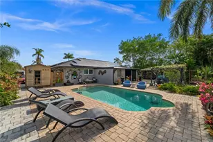 38 Willoughby Dr, Naples, FL 34110 - Photo 16