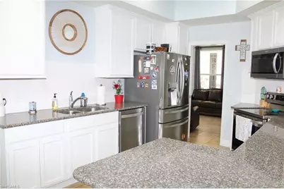 28025 Umiak Ct, Bonita Springs, FL 34135 - Photo 4