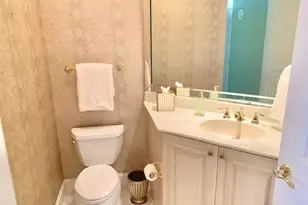 6597 Nicholas Blvd, Naples, FL 34108 - Photo 22