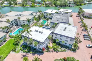 1930 Gulf Shore Blvd N, Naples, FL 34102 - Photo 24