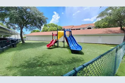 4645 Saint Croix Ln #1324, Naples, FL 34109 - Photo 16