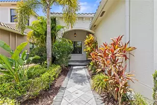 4715 Kensington Cir, Naples, FL 34119 - Photo 2