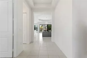 4715 Kensington Cir, Naples, FL 34119 - Photo 4