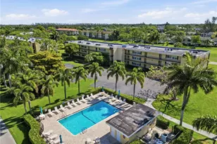 1086 Forest Lakes Dr, Naples, FL 34105 - Photo 42