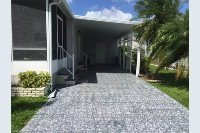 196 Oceans Blvd #196, Naples, FL 34104 - Photo 2