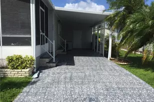 196 Oceans Blvd, Naples, FL 34104 - Photo 2