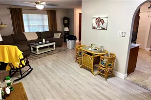 541 Landmark Dr, Naples, FL 34112 - Photo 6