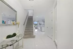 7345 Rockefeller Dr, Naples, FL 34119 - Photo 4