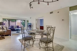 124 Cypress Way E, Naples, FL 34110 - Photo 8