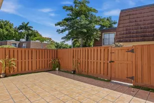 5247 Cedarbend Dr, Fort Myers, FL 33919 - Photo 24