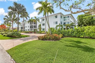 280 2nd Ave S, Naples, FL 34102 - Photo 2