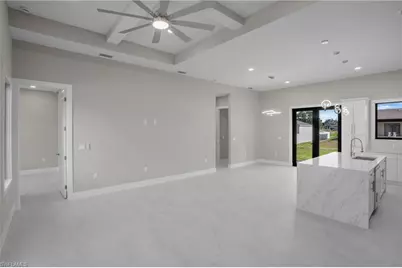 2506 51st St SW, Lehigh Acres, FL 33976 - Photo 10