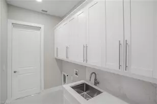 2506 51st St SW, Lehigh Acres, FL 33976 - Photo 34