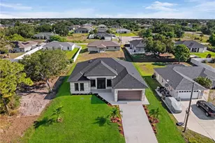 2506 51st St SW, Lehigh Acres, FL 33976 - Photo 4