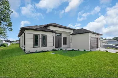 2506 51st St SW, Lehigh Acres, FL 33976 - Photo 2
