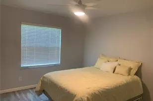 8715 Charter Club Cir, Fort Myers, FL 33919 - Photo 14