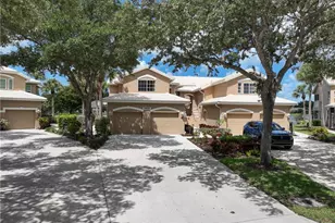 24736 Lakemont Cove Ln, Bonita Springs, FL 34134 - Photo 2