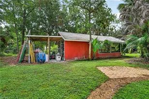 2581 4th Ave NE, Naples, FL 34120 - Photo 4