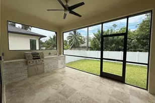 3098 Pine Tree Dr, Naples, FL 34112 - Photo 16