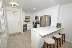 271 Southbay Dr, Naples, FL 34108 - Photo 4