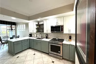 325 Dunes Blvd, Naples, FL 34110 - Photo 8