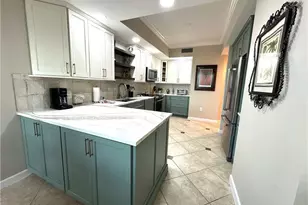 325 Dunes Blvd, Naples, FL 34110 - Photo 10
