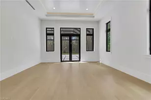 5025 Boxwood Way, Naples, FL 34116 - Photo 16
