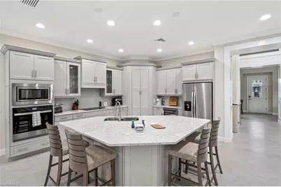 8795 Calypso Ct, Naples, FL 34112 - Photo 10