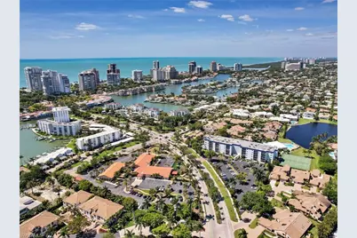 555 Park Shore Dr #B-309, Naples, FL 34103 - Photo 32