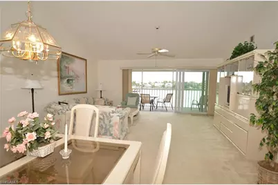 10682 Gulfshore Dr #304 C, Naples, FL 34108 - Photo 4