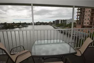 10682 Gulf Shore Dr, Naples, FL 34108 - Photo 6