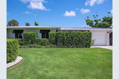 1195 14th Ave N, Naples, FL 34102 - Photo 2