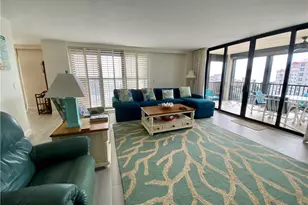 10851 Gulf Shore Dr, Naples, FL 34108 - Photo 8