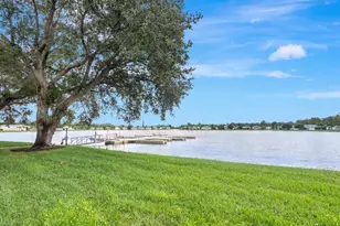 3063 Waterview Point, Naples, FL 34120 - Photo 22