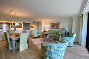 10851 Gulf Shore Dr, Naples, FL 34108 - Photo 4