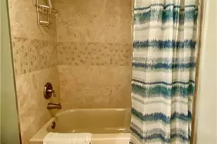 10851 Gulf Shore Dr, Naples, FL 34108 - Photo 10