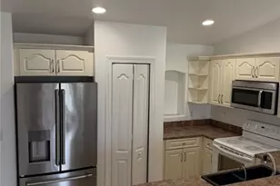 4048 33rd Ave NE, Naples, FL 34120 - Photo 6