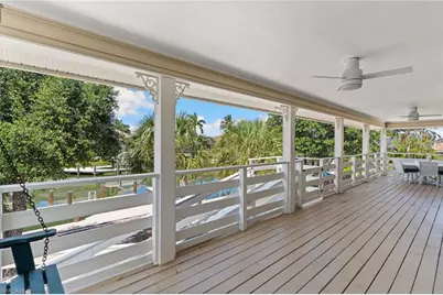 324 Waterleaf Ct, Marco Island, FL 34145 - Photo 12
