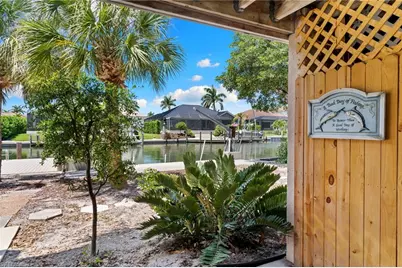 324 Waterleaf Ct, Marco Island, FL 34145 - Photo 24