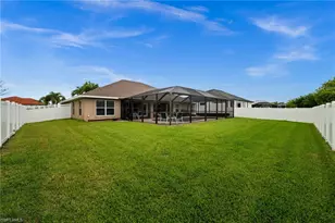 3917 Agualinda Blvd, Cape Coral, FL 33914 - Photo 38