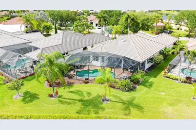 4388 Pomarine Ct, Naples, FL 34119 - Photo 28