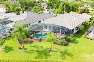 4388 Pomarine Ct, Naples, FL 34119 - Photo 28