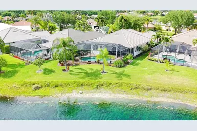 4388 Pomarine Ct, Naples, FL 34119 - Photo 2