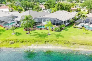 4388 Pomarine Ct, Naples, FL 34119 - Photo 2